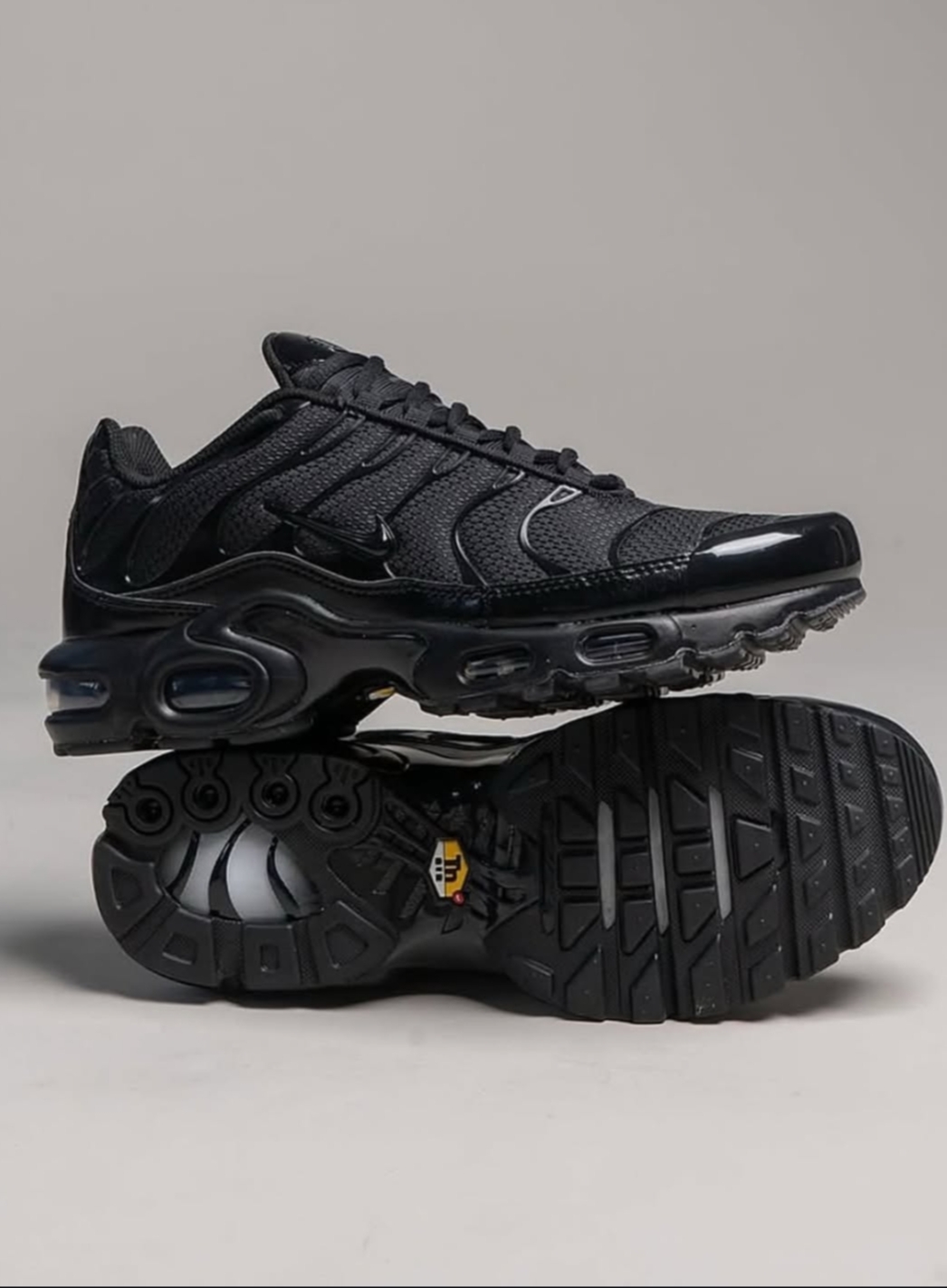 TN Black Black Exclusive 2026 - صورة 1
