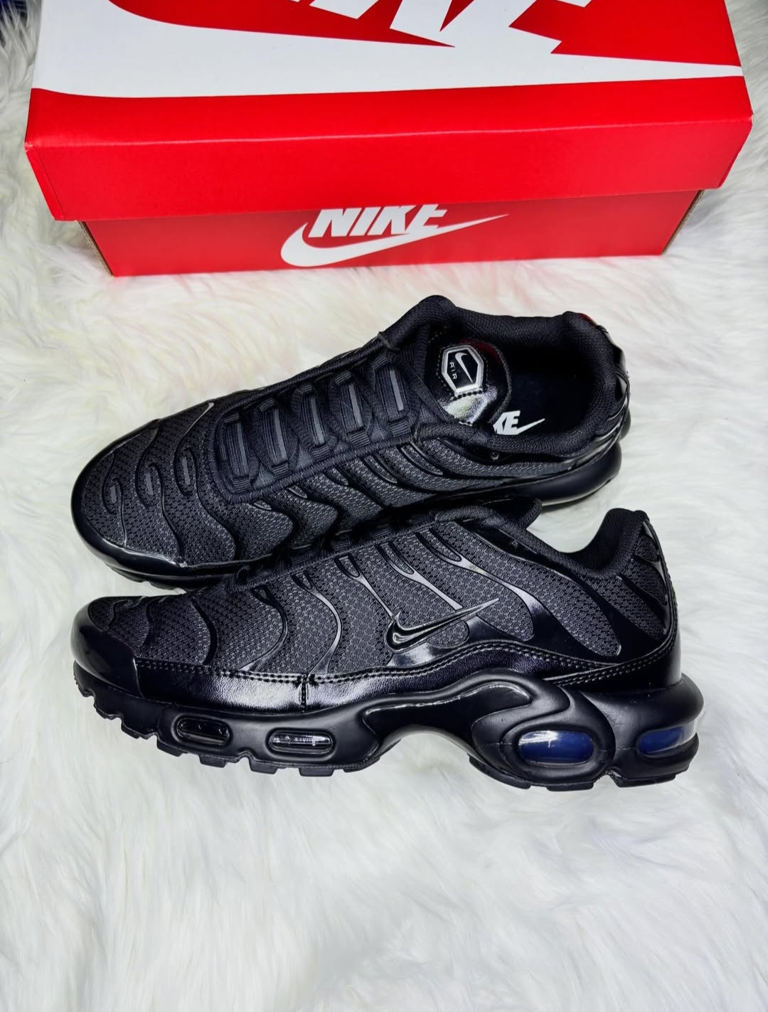 TN Black Black Exclusive 2026 - صورة 4