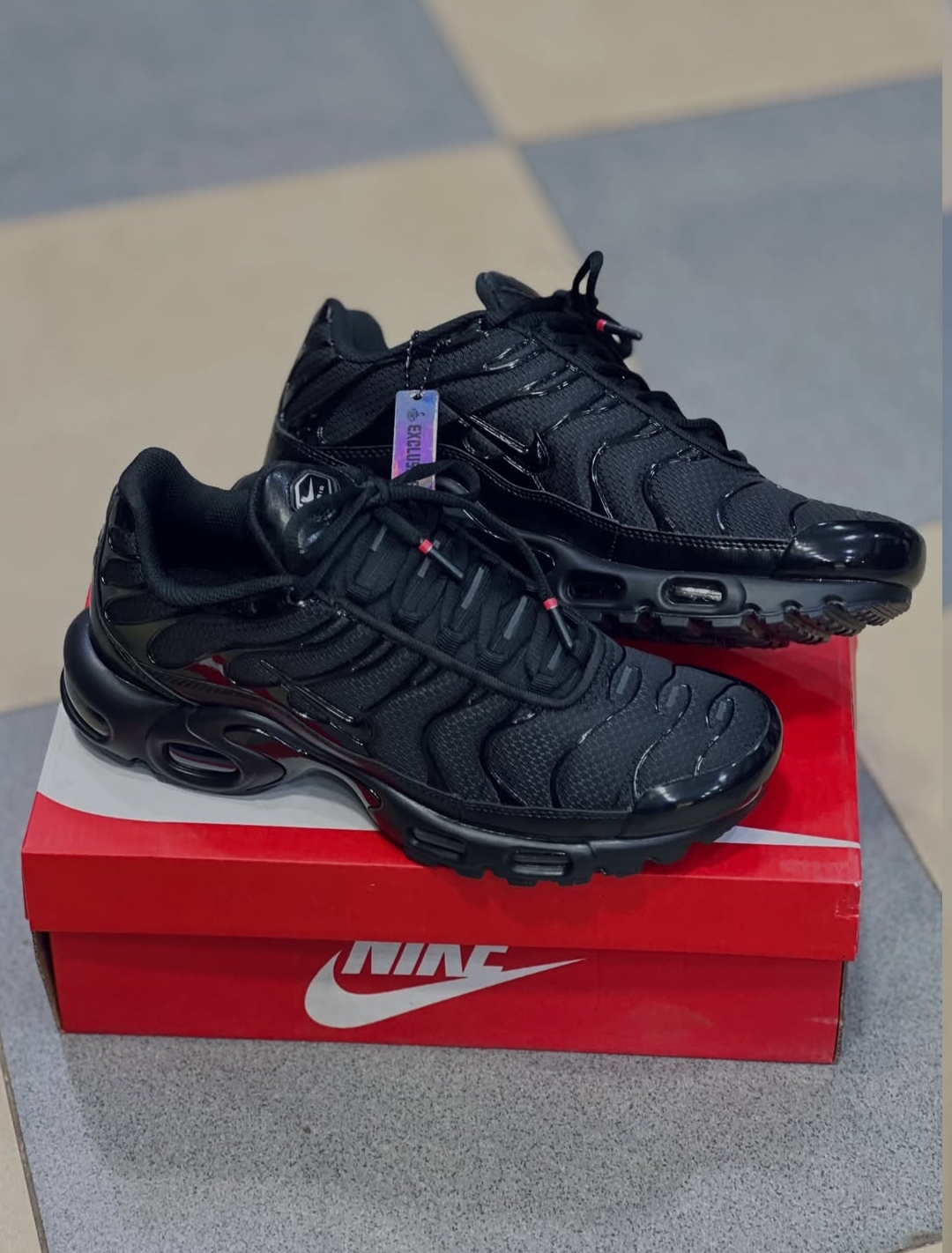 TN Black Black Exclusive 2026 - صورة 5